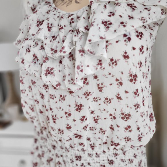 Floral Miley Cyrus semi sheer blouse - Picture 2 of 12